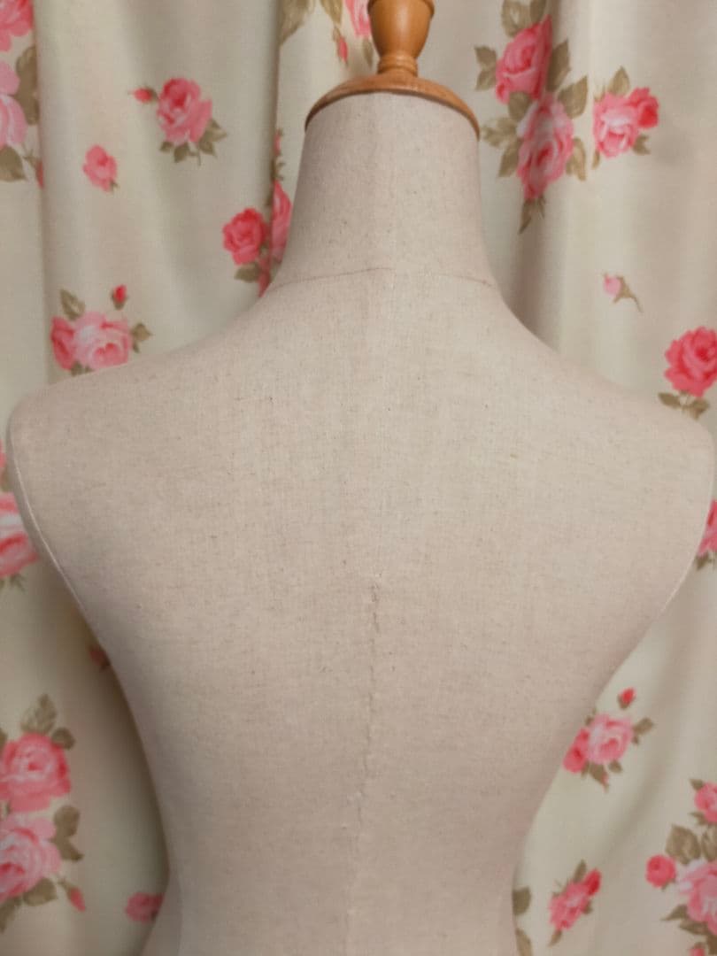 新品　スボン可　トルソー マネキン 7号 レディース 猫脚 木製　生地美品