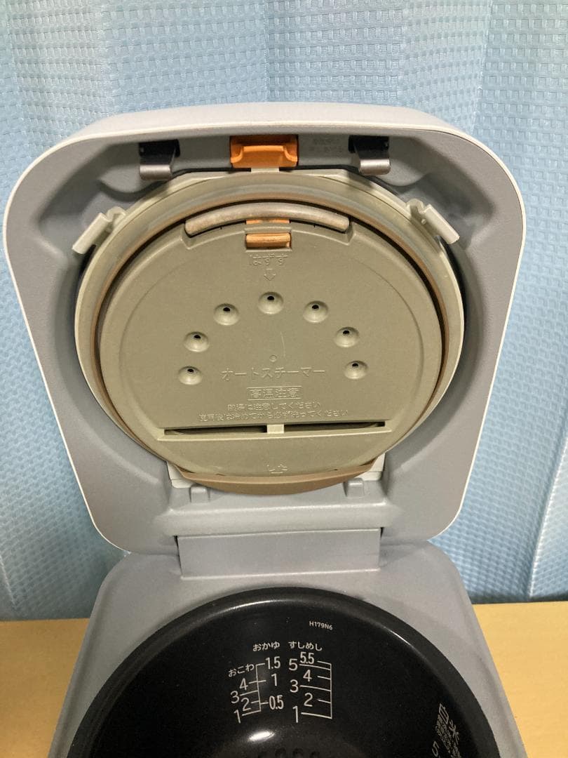 ★美品★２1年製日立IHジャー炊飯器 RZ-V100EM　圧力＆スチーム5.5合