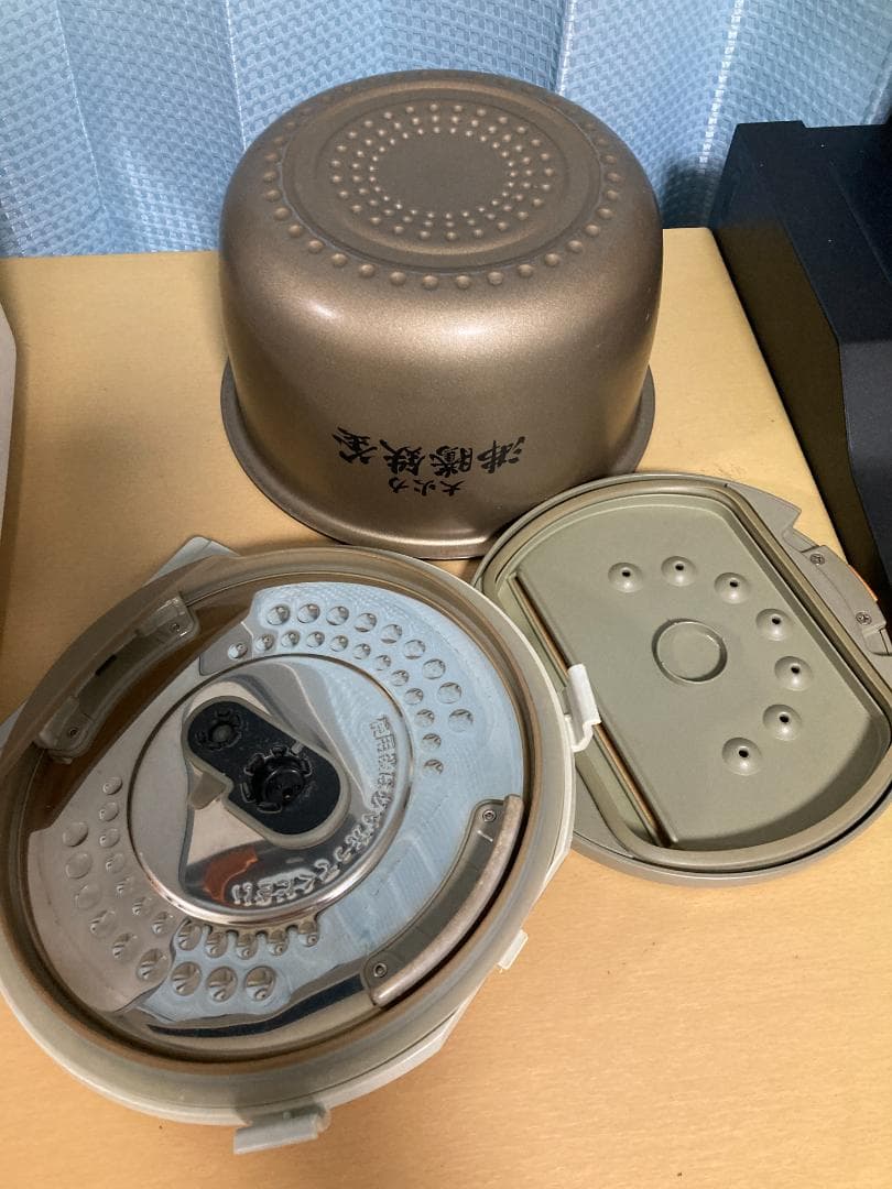 ★美品★２1年製日立IHジャー炊飯器 RZ-V100EM　圧力＆スチーム5.5合