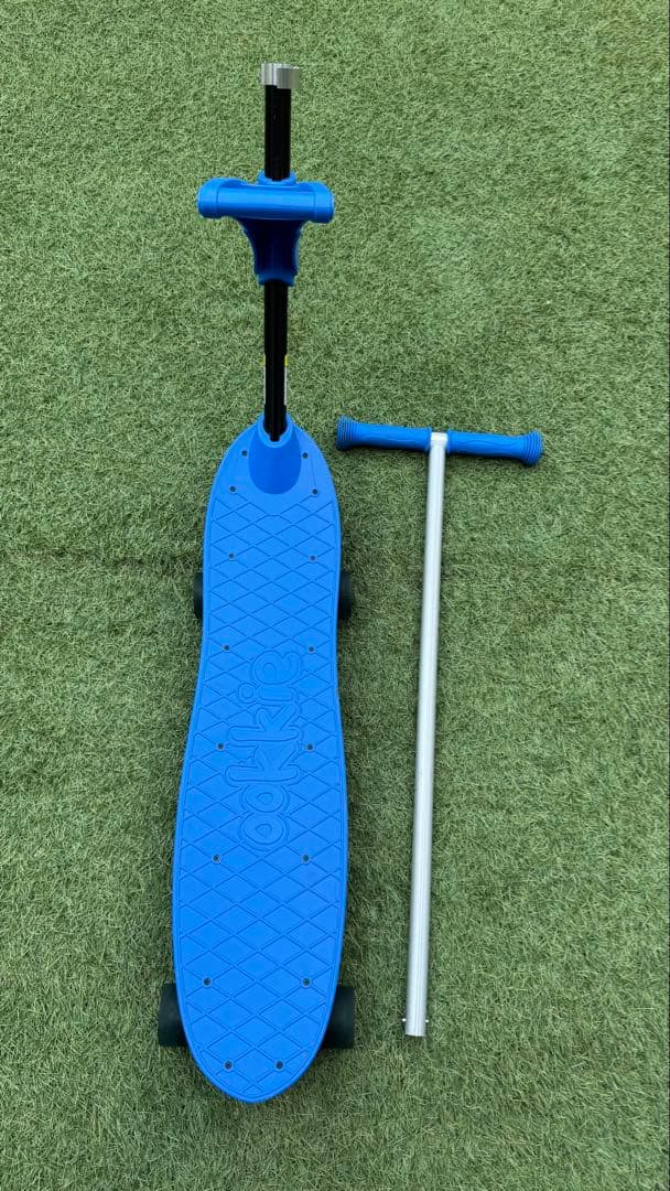 ookkie（オーキー） 2歳から安全に乗れるスケートボード