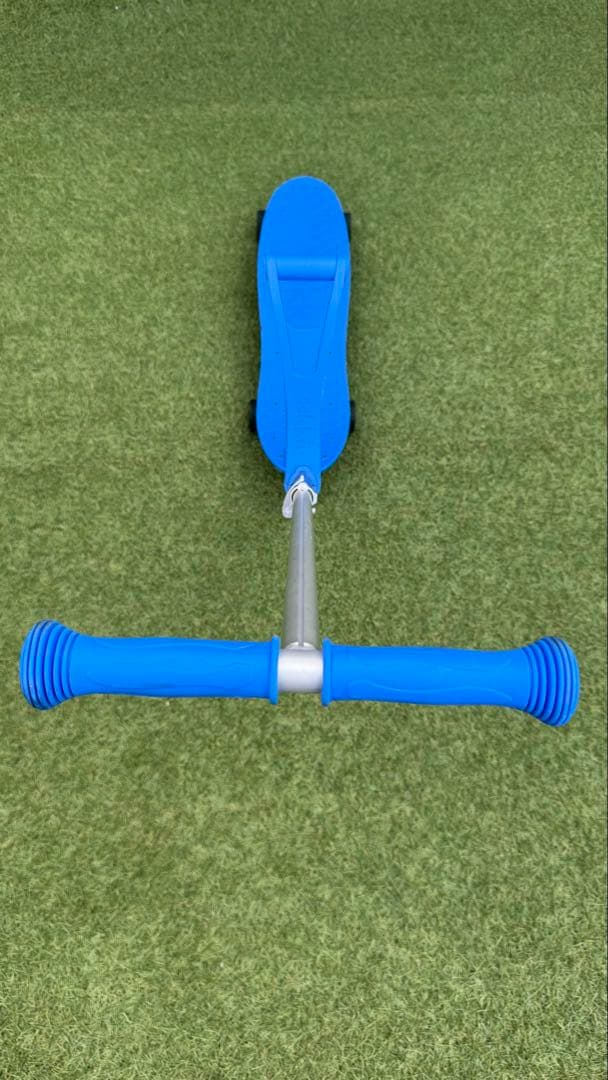 ookkie（オーキー） 2歳から安全に乗れるスケートボード