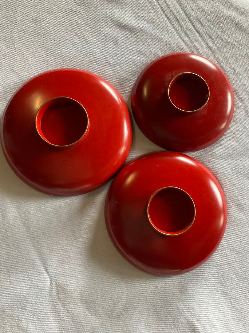 旧家蔵 黒漆塗 山水群鶴蒔絵 花月台 時代箱付・蒔絵盃台・大中小 三盃 時代物