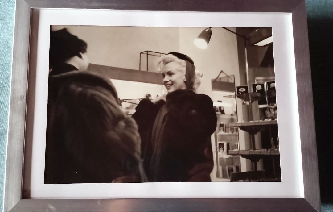 元値の半額！最終価格です【世界に３枚のみ】生写真 マリリン・モンロー