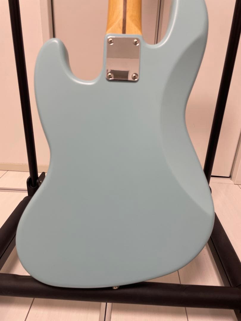 ベース Fender Junior Jazz Bass Made in Japan