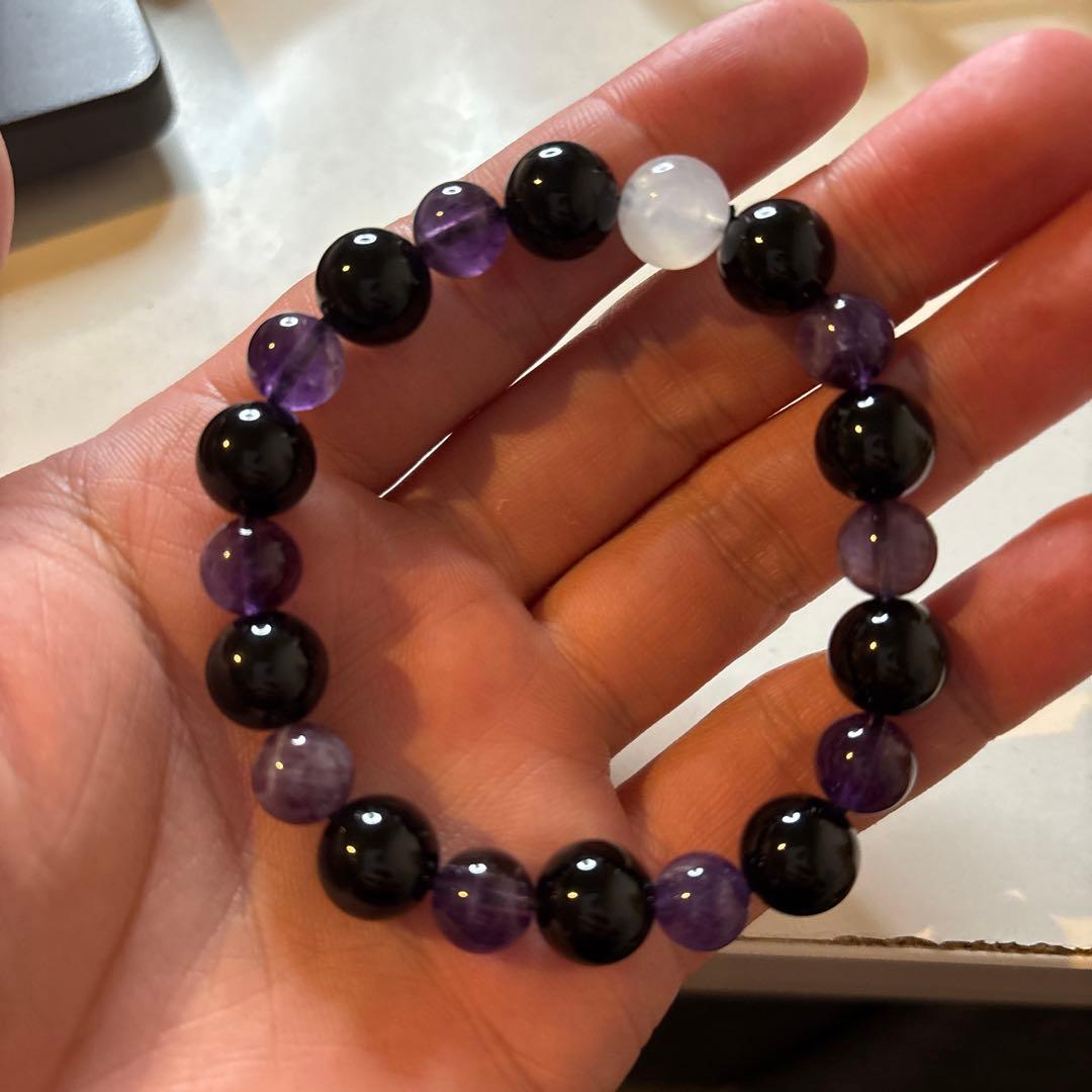 モリオンとアメジストとブルームーンストーンたんのブレスレット！