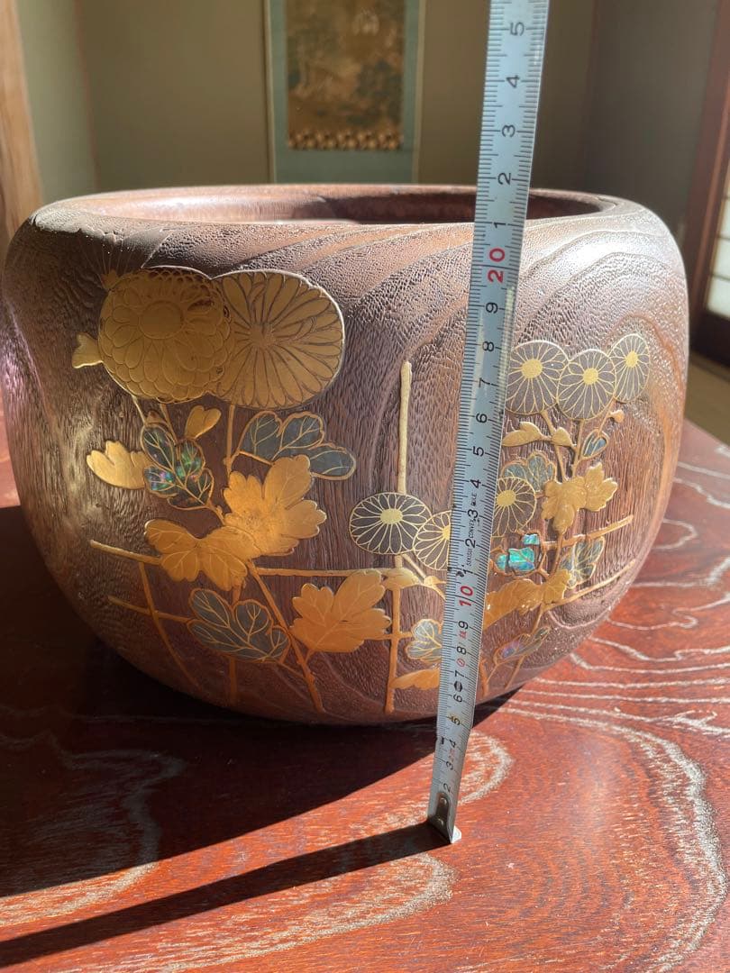 希少　木製火鉢 金箔装飾 花柄デザイン　１００年前　骨董品