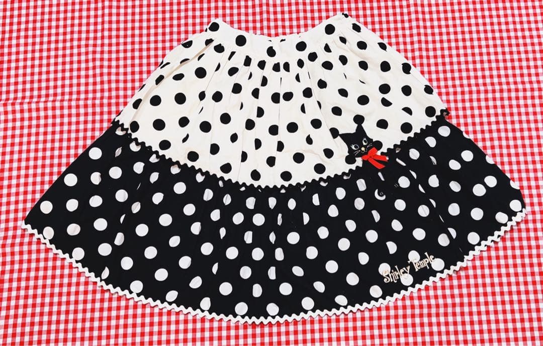 シャーリーテンプル　スカート