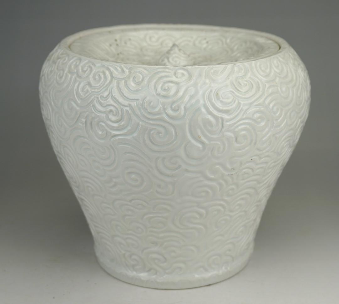 人気陶芸家◆益子焼◆坂田甚内作◆白磁波紋◆水指◆蓋付◆高さ22.4ｃｍ◆陶器美品