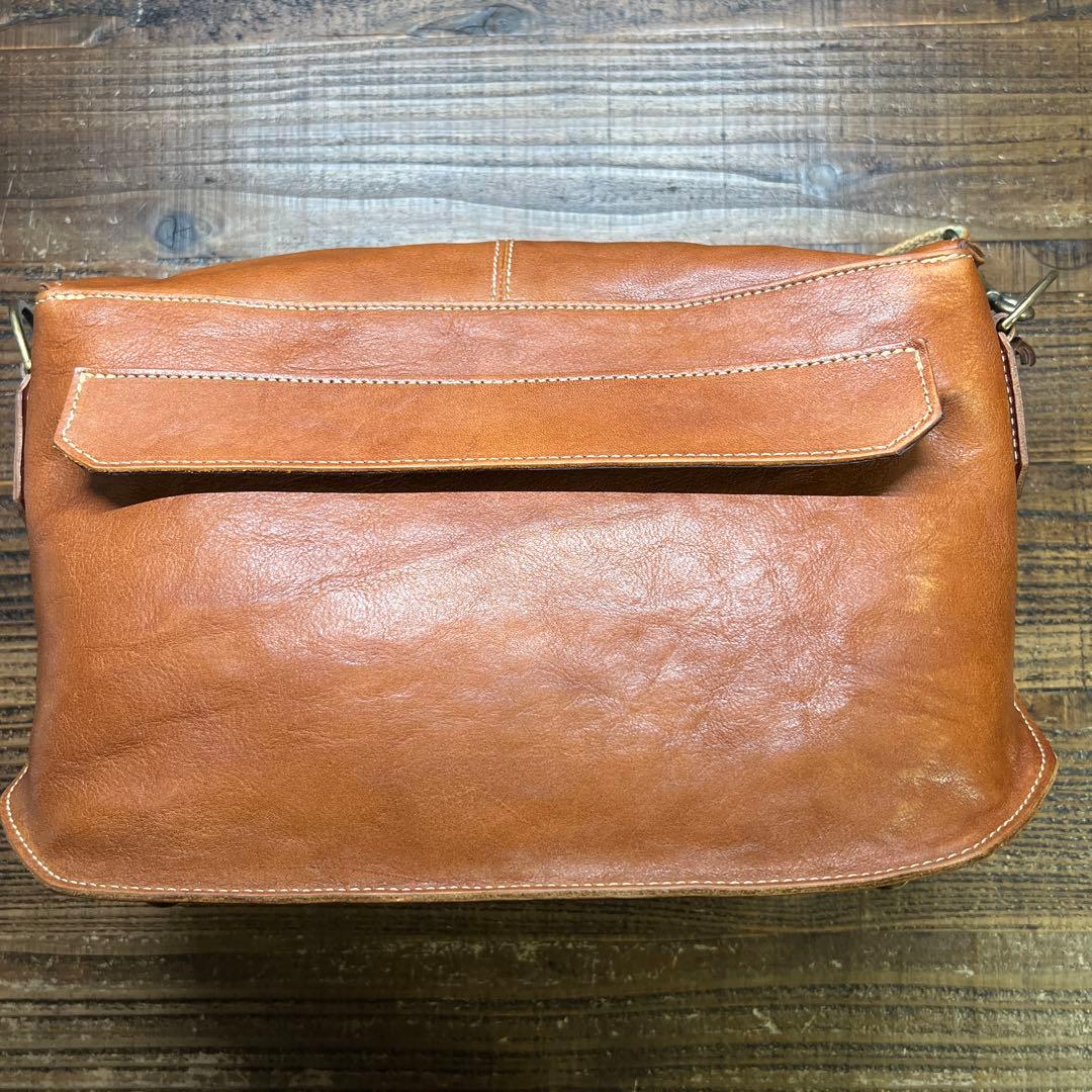 kisou 卉奏 acru レザー カメラバッグ　仕切2枚付