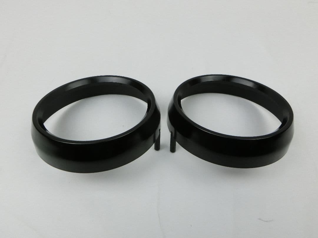 ゼファー400χ　カイ　メーターカバー上下セット　ツヤ消し黒塗装仕上品