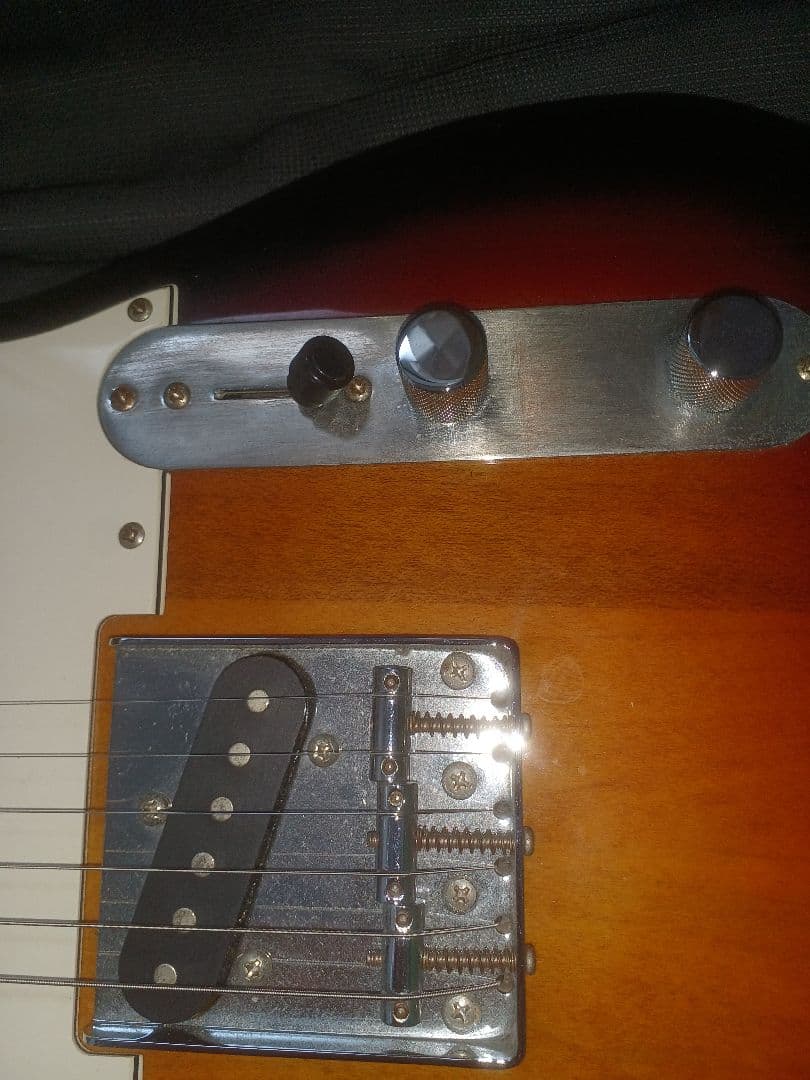 メイビス　テレキャスタータイプ サンバースト