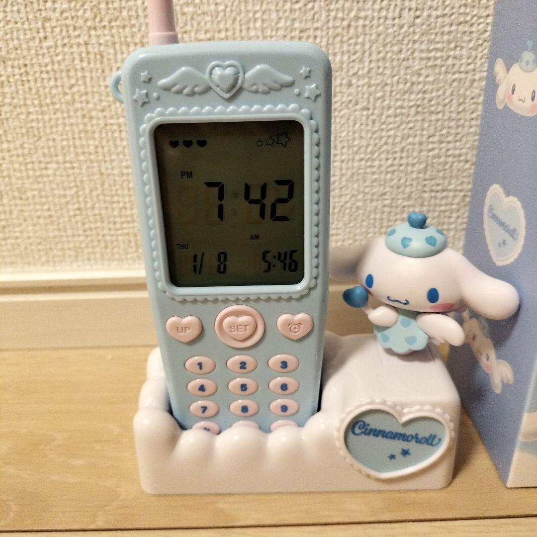サンリオ　ガラケー形置き時計　シナモン　ガラケー型