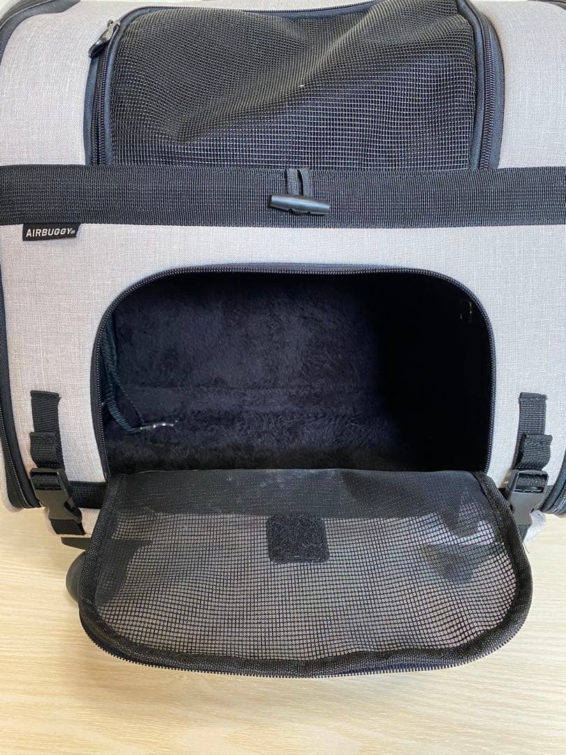 値下げ(13,000▶︎8,000)エアバギーフィット　ペットキャリー