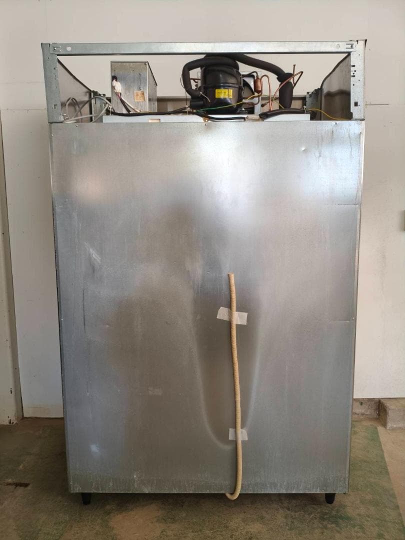 縦型冷凍庫（ホシザキ）HF-120A-1ML・2020年