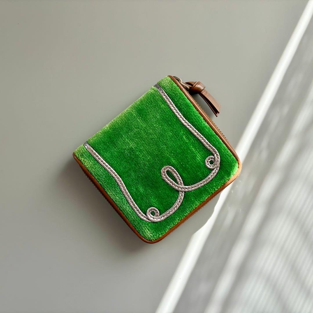 レイコ様用　美品 超希少 限定 ボッテガヴェネタ 二つ折り財布 グリーン 箱あり