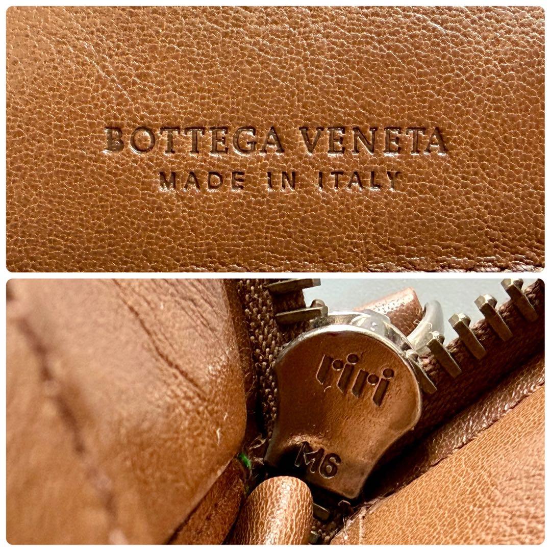 レイコ様用　美品 超希少 限定 ボッテガヴェネタ 二つ折り財布 グリーン 箱あり