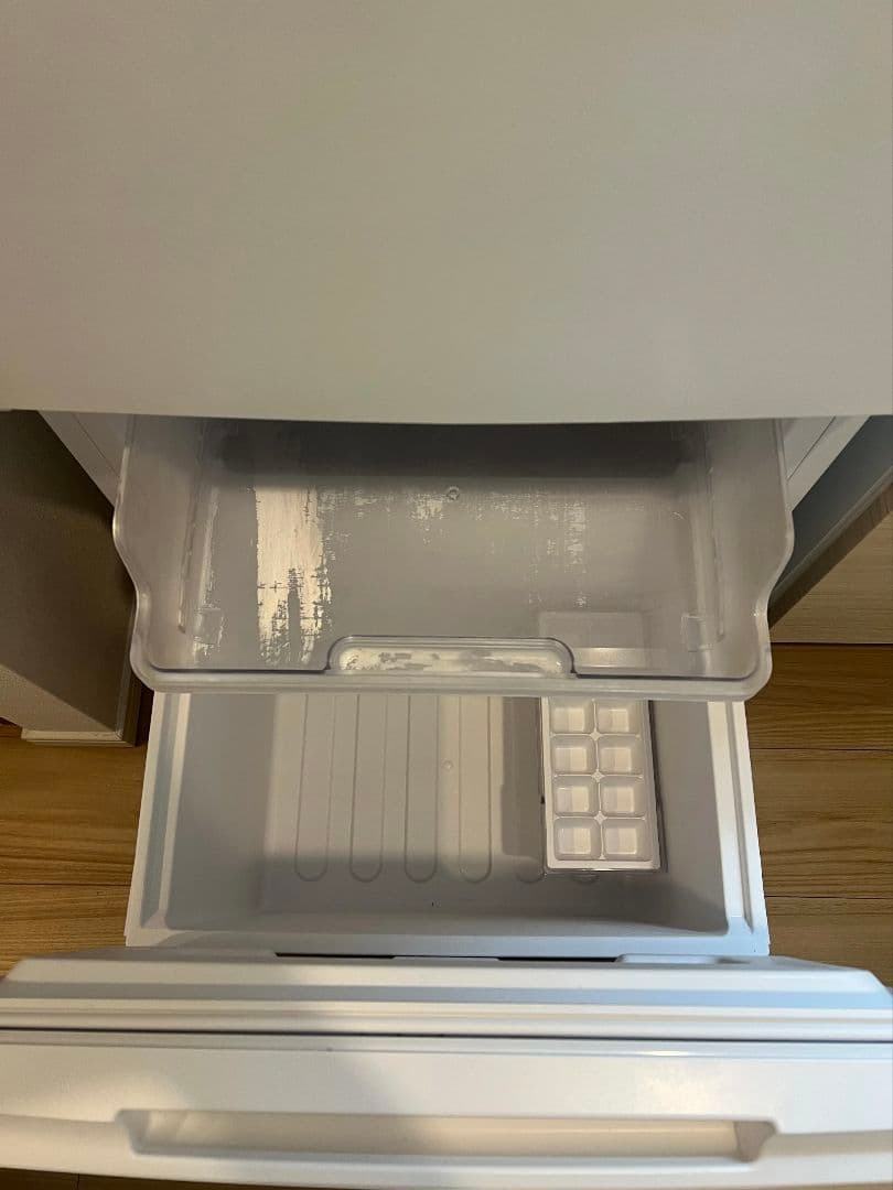 美品／シャープ 2ドア冷蔵庫 179L 2024年 SJ-D18P-W 単身用