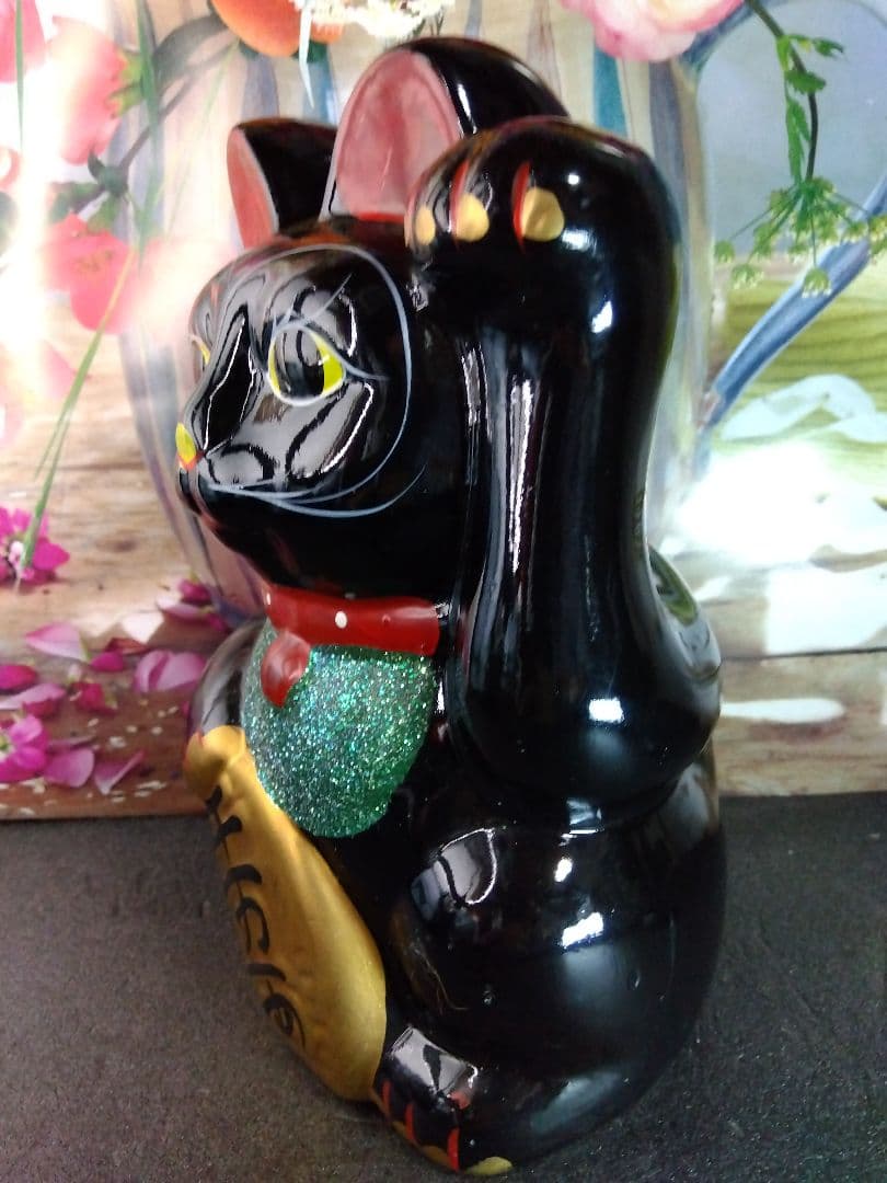 とても可愛い黒猫の招き猫 貯金箱。mykkzmまとめ売り4個。