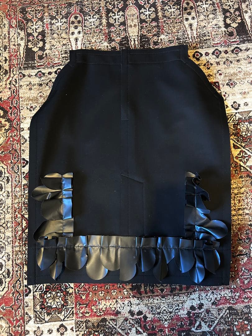 COMME des GARCONS コムデギャルソン　スカート