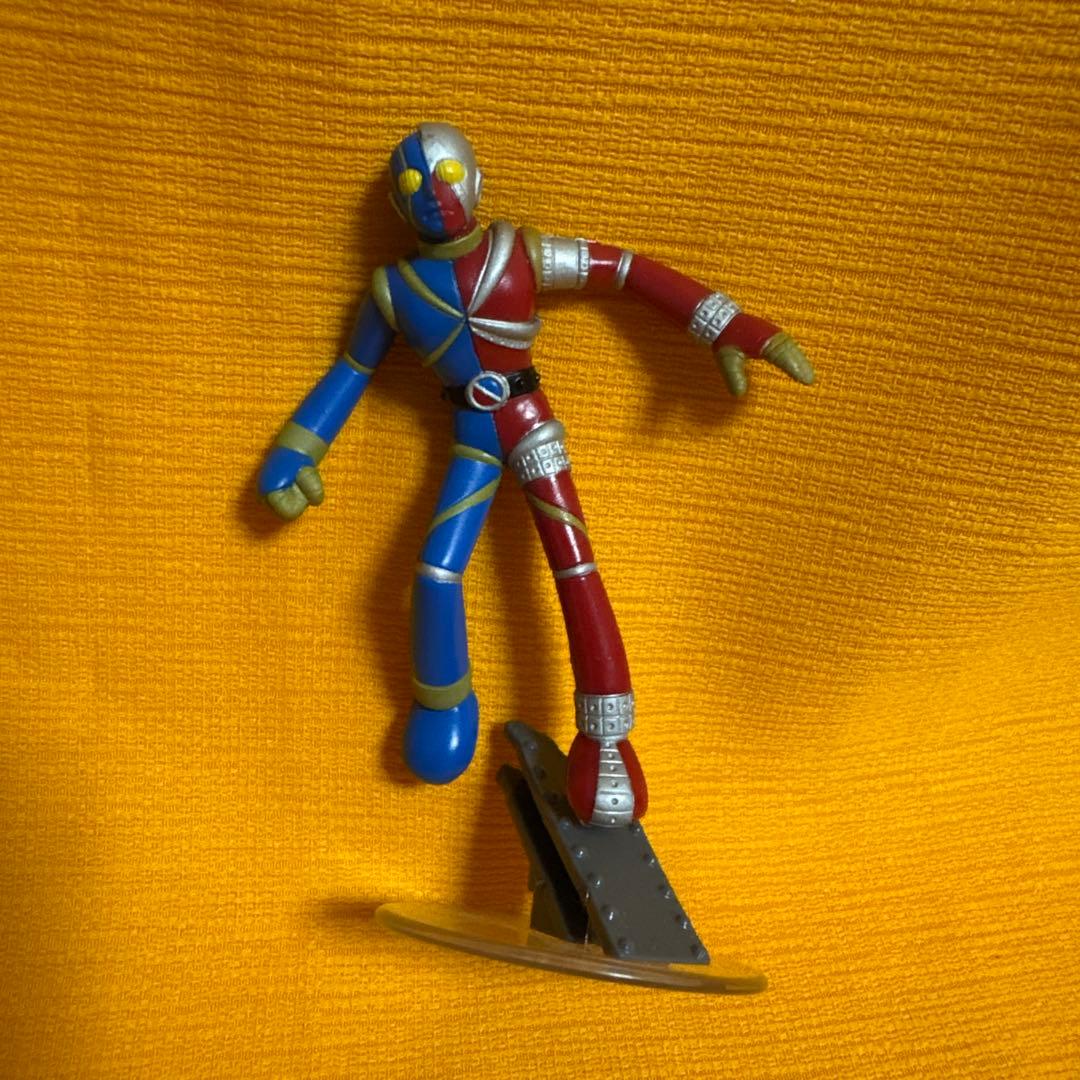 特撮キカイダーシリーズ、イナズマンフィギュア 4体セット