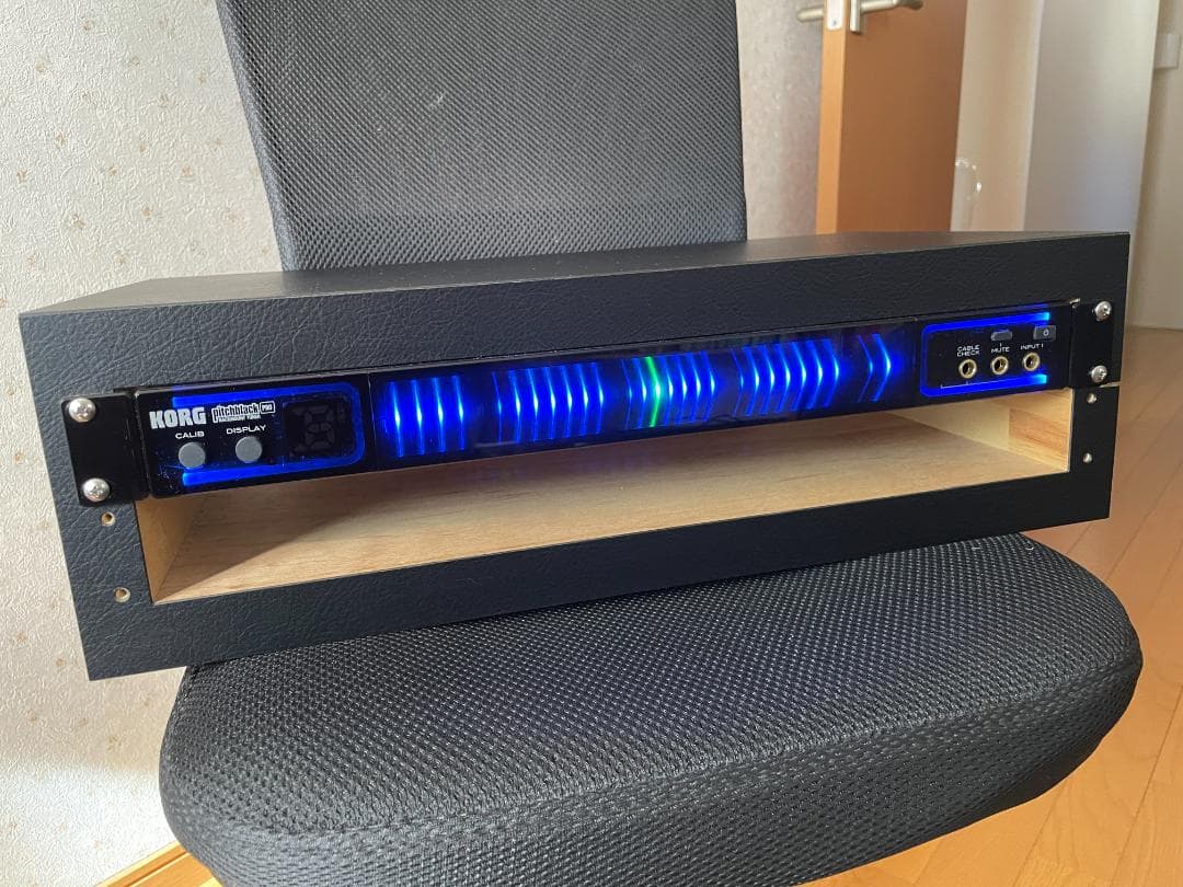 KORG PitchBlack Pro 軽量・薄型ラックマウント・チューナー