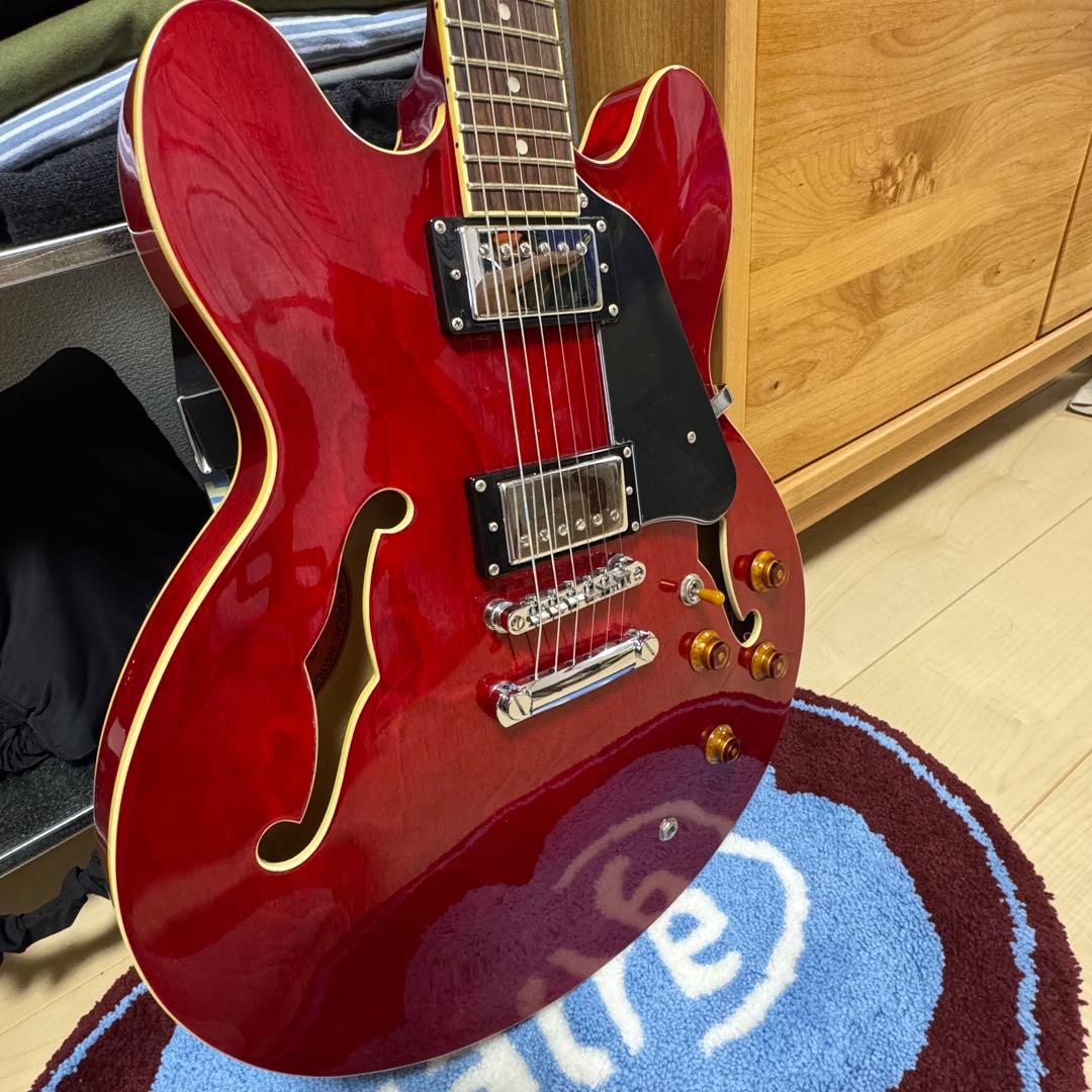 セミアコースティックギター　Tokai ES68