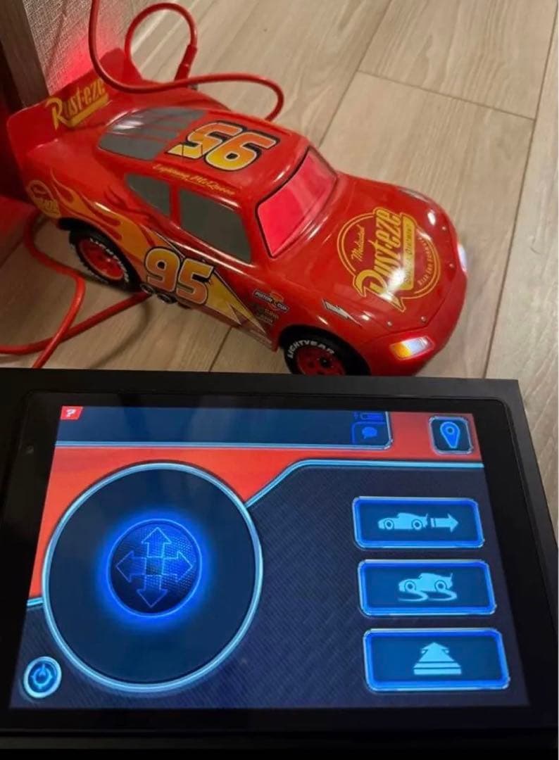 Ultimate Lightning McQueenとタブレット　セット販売