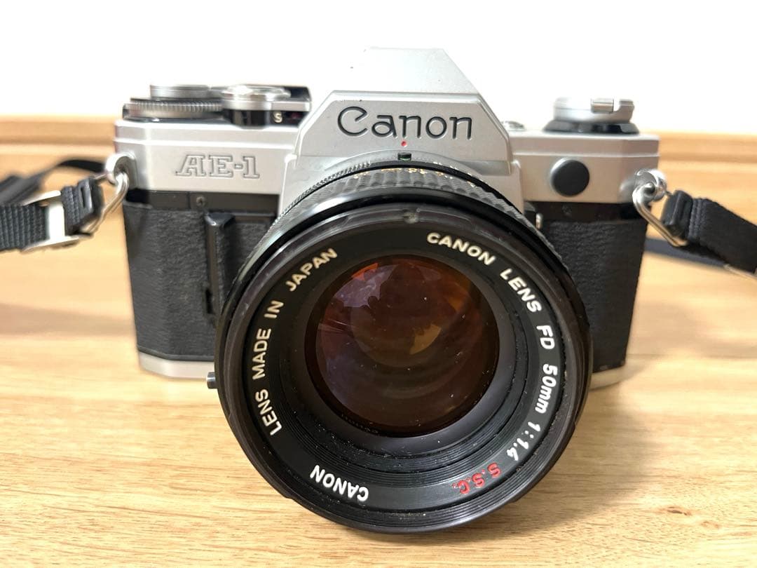 Canon AE-1 フィルム一眼レフカメラ