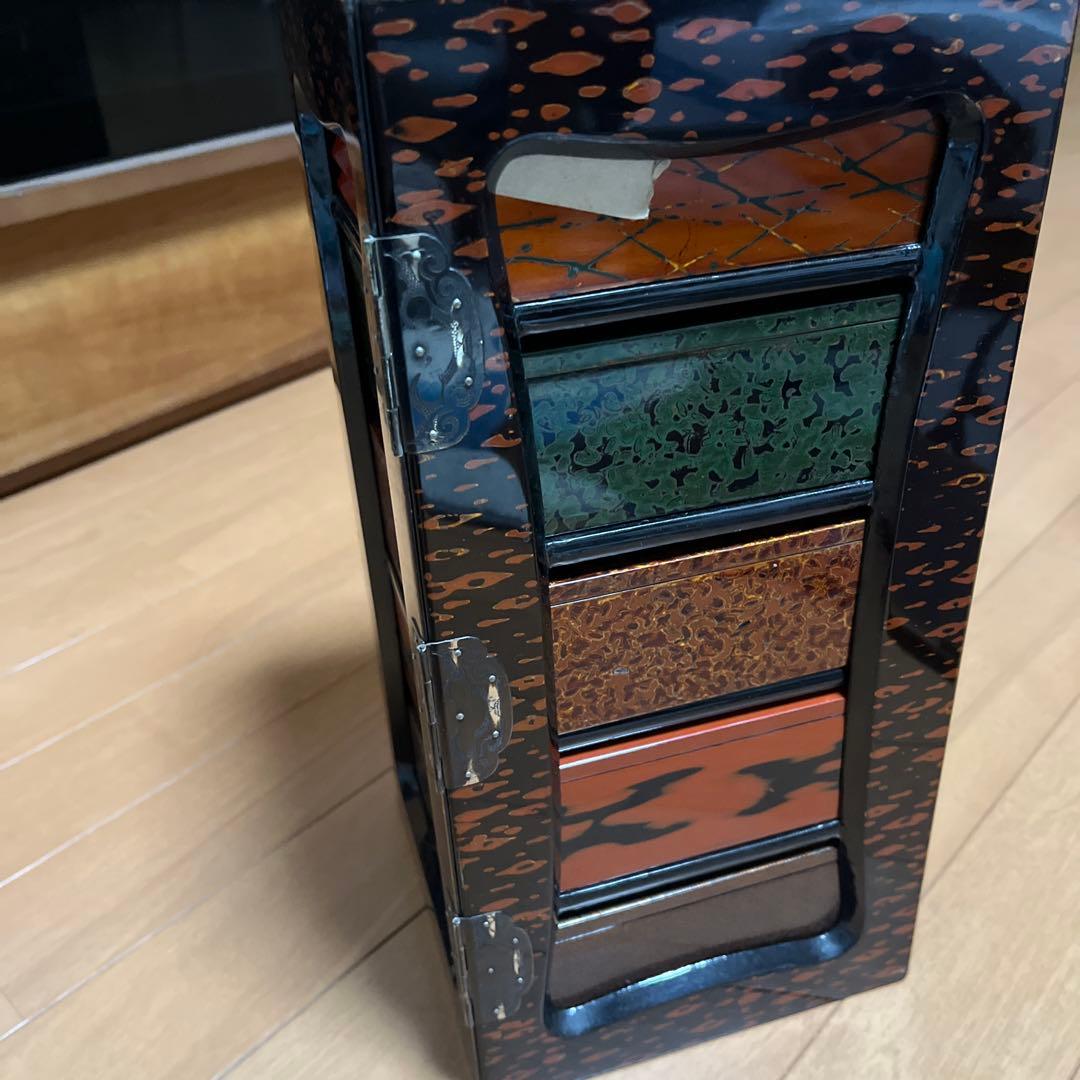 漆塗り重箱 引き出し式