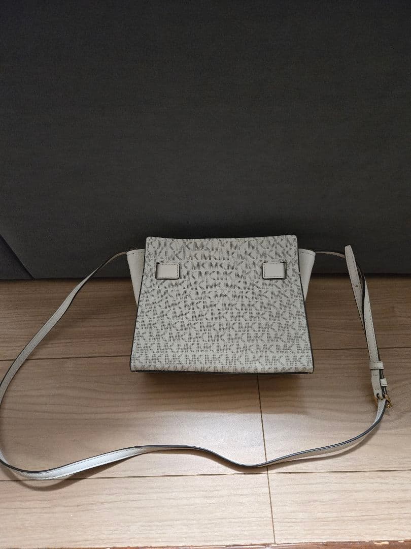 【mami.u6x6u.79】ショルダーバッグ