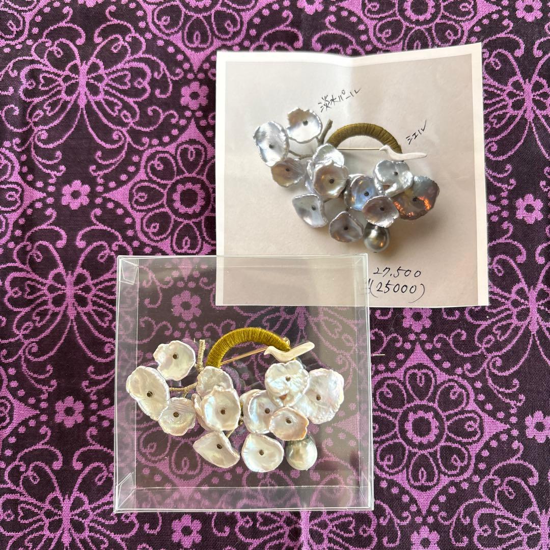 11月23日限定価格　マーダーポーレン　ブローチ（淡水パール・シェル）