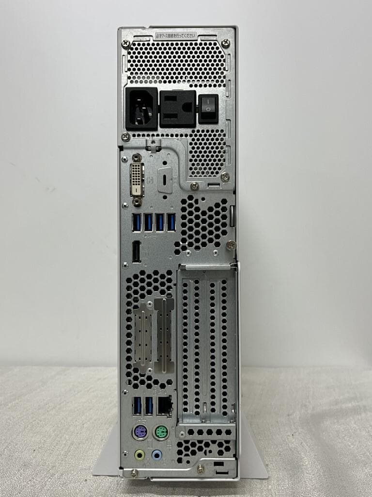 FUJITSU Core i5 第9世代 8㎇GB SSD 256GB+HDD