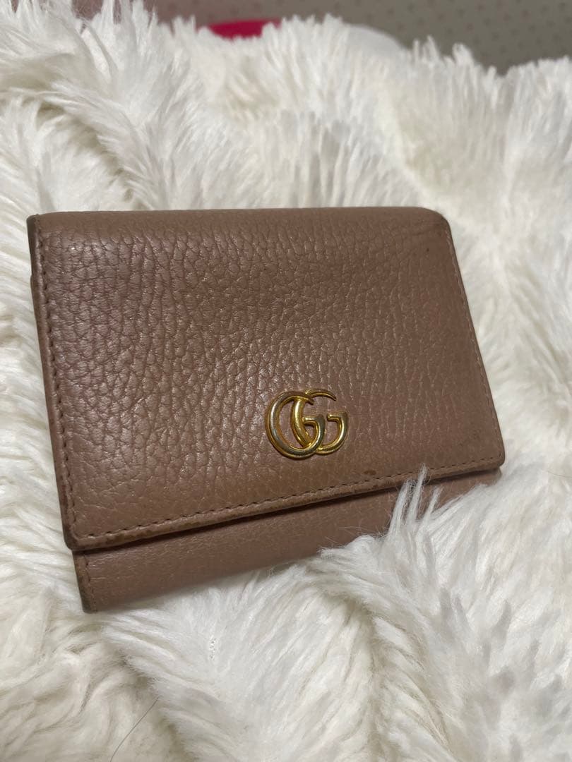 GUCCI ブラウンレザー二つ折り財布