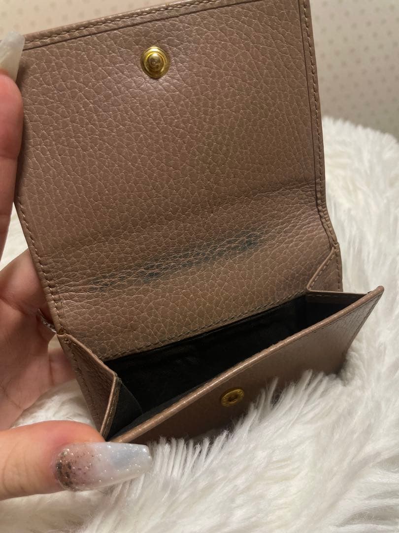 GUCCI ブラウンレザー二つ折り財布