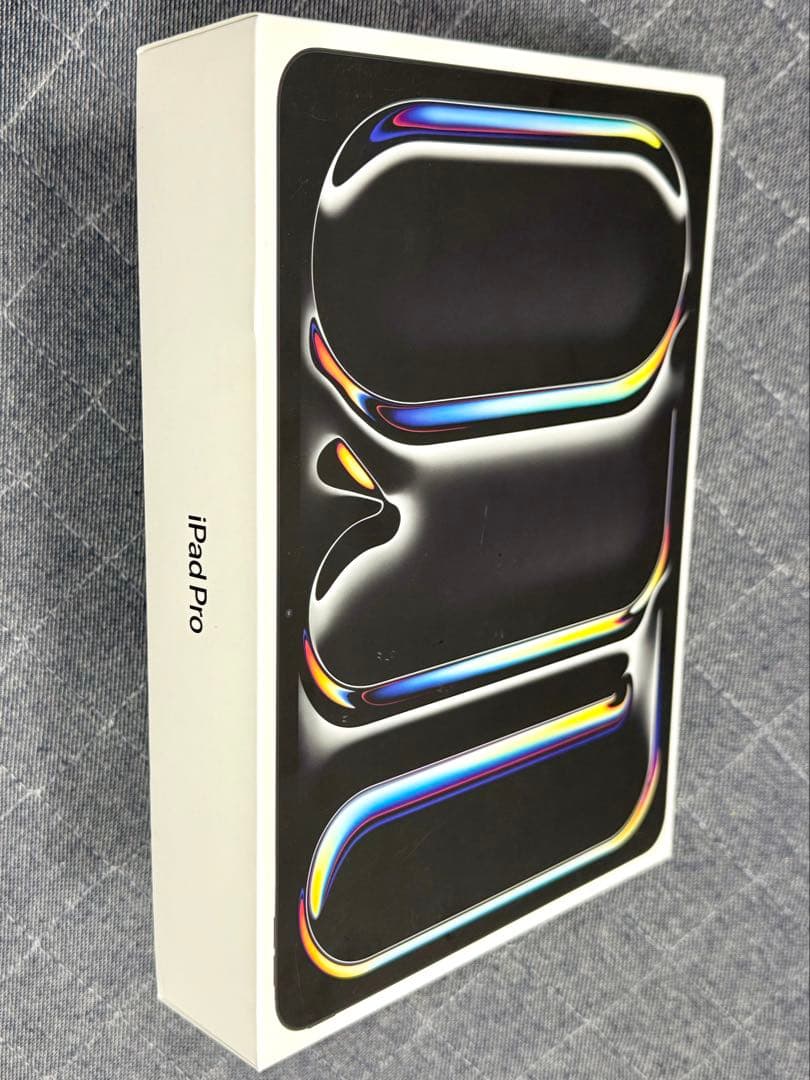 新品:iPad Pro 13インチ(M4) 256G Wi-Fiモデル ケース付