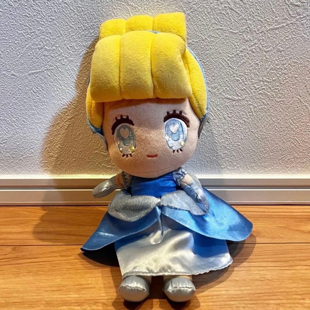 ディズニーストア　シンデレラ　ぬいぐるみ Tiny