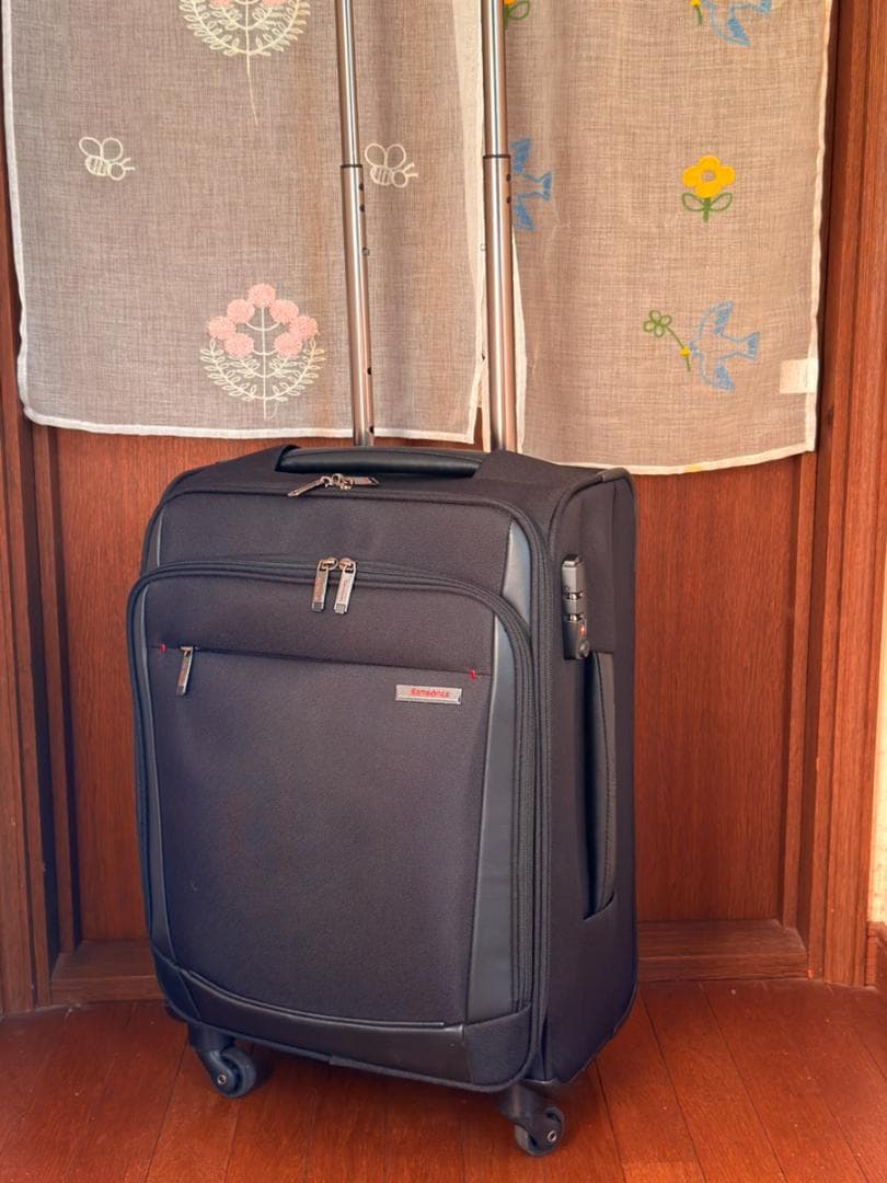 美品 4輪 サムソナイト ヴァイゴン キャリーケース 黒 機内持込可 軽量