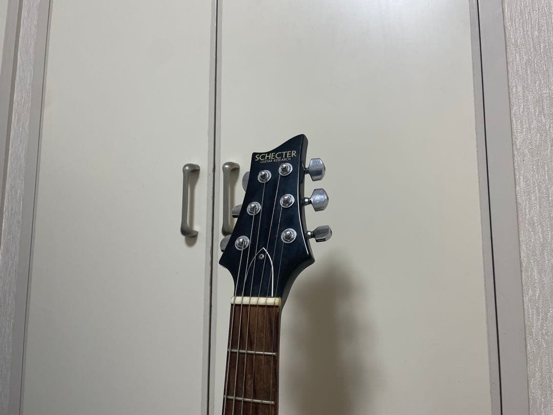 Schecter ブラック エレキギター