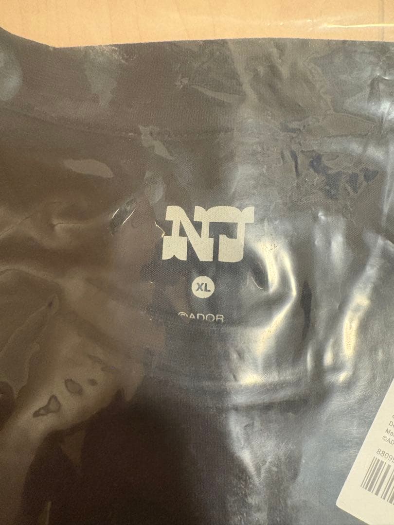 【新品】未開封New Jeans ニュージーンズ 公式Tシャツ NJZ