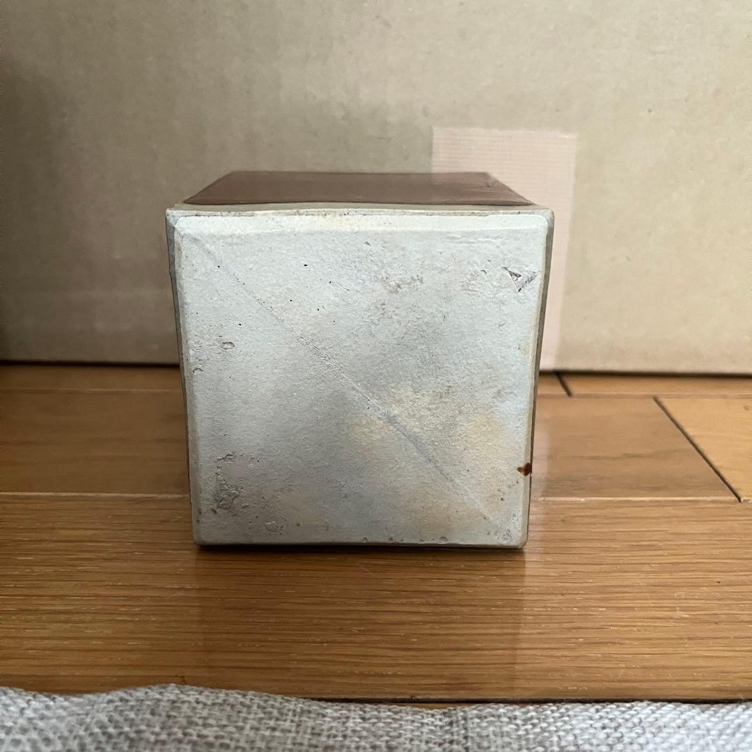 人間国宝　浜田庄司　濱田庄司　鐵釉花瓶　角瓶　花生　共箱付き