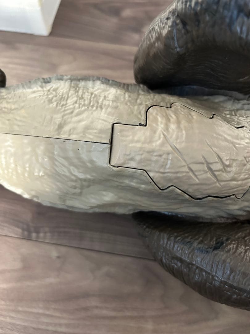 ジュラシックワールド　恐竜　ティラノサウルス　インドミナスレックス　おもちゃ