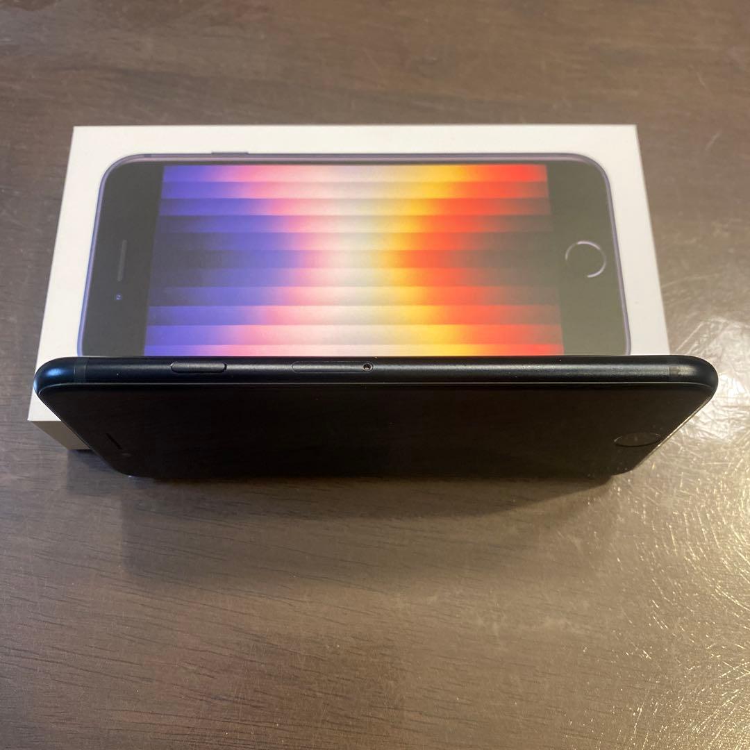 iPhoneSE 3 128GB ミッドナイト　SIMフリー　フィルム2枚付き
