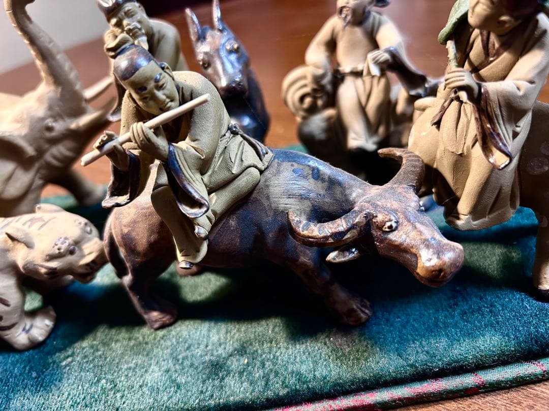 中国美術　工芸品 石湾人形　神獣八仙　(大)