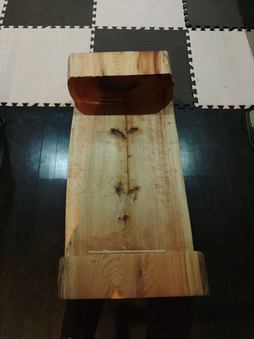 杉丸太のベンチ　ローテーブル
