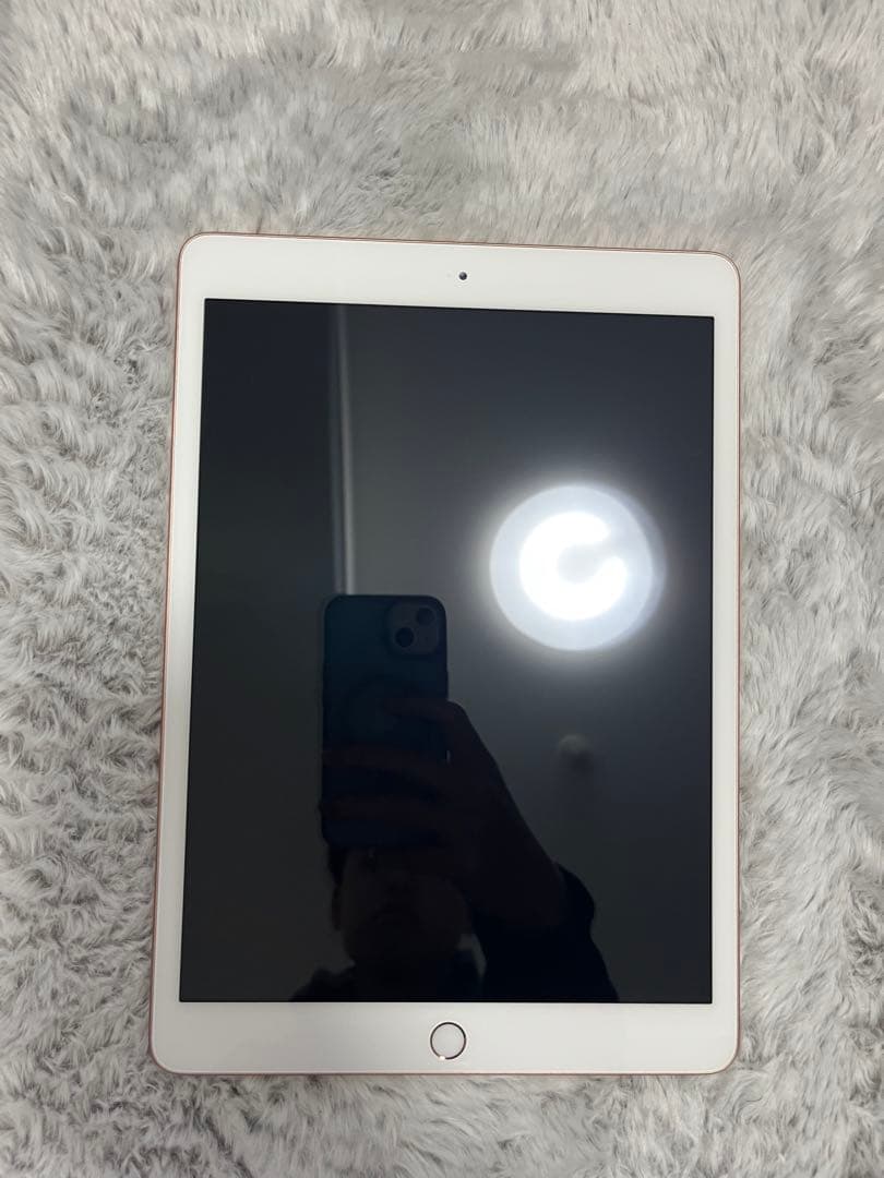【ジャンク】Apple iPad (第8世代 モデル A2270) ゴールド