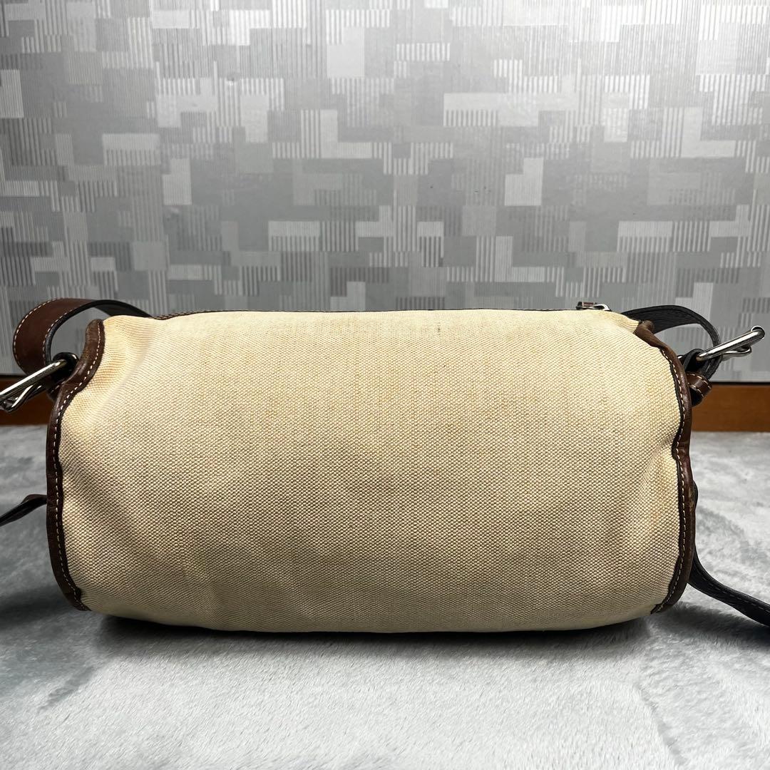 Vivienne Westwood ショルダーバッグ ドラム オーブ 斜め掛け◎