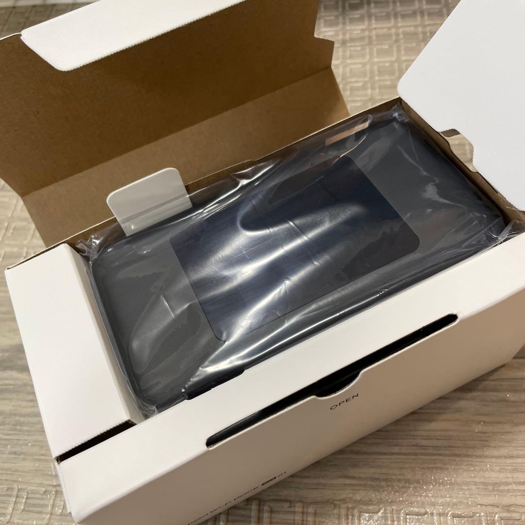 Speed Wi-Fi DOCK 5G 01 本体