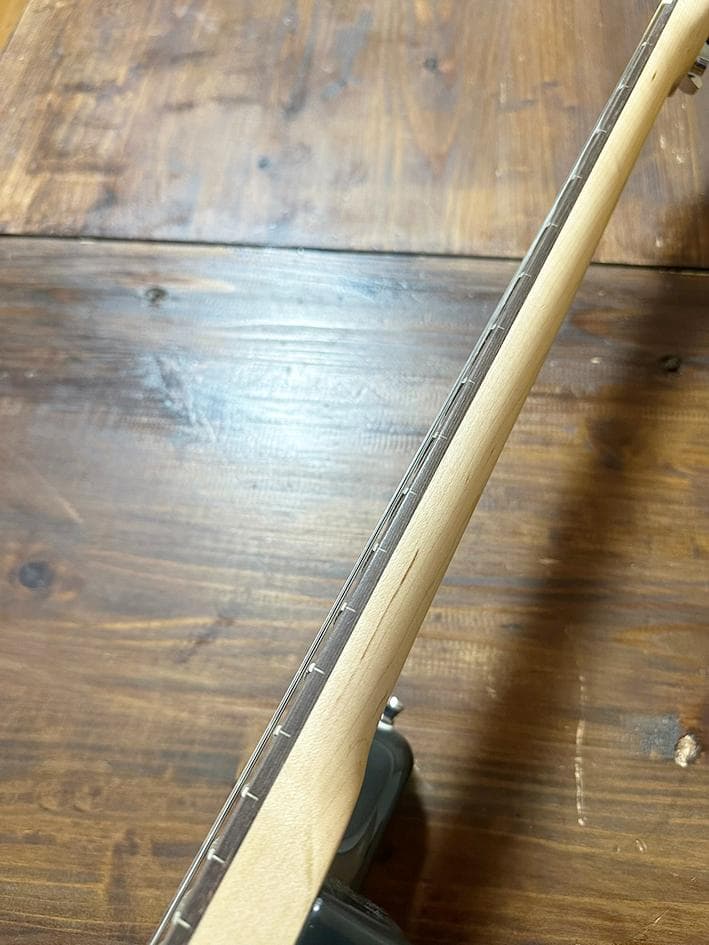 ケース　アーム付き　ストラトタイプ　エレキギター　ブラック