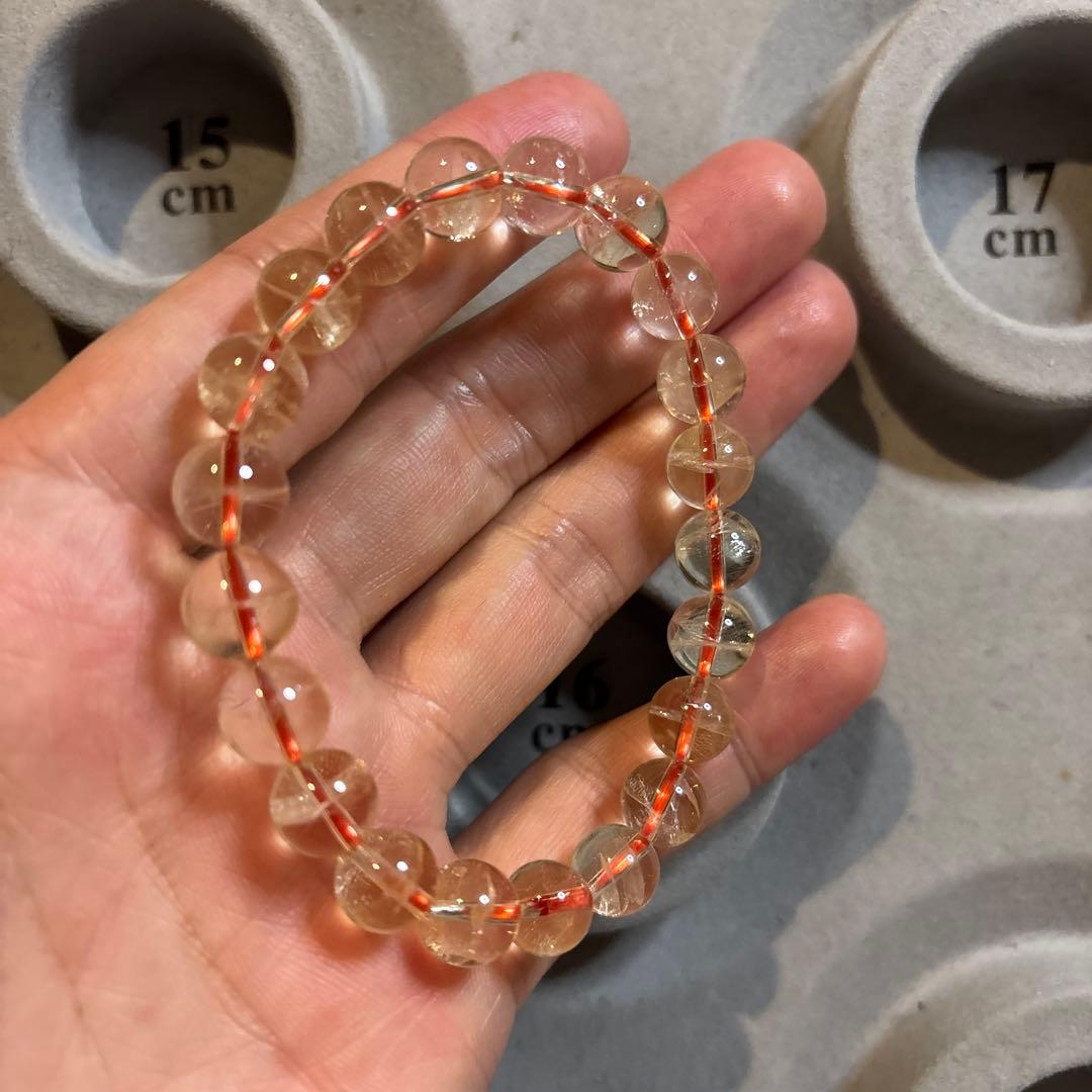 このシトリンたん綺麗！黄水晶とも言うよ！