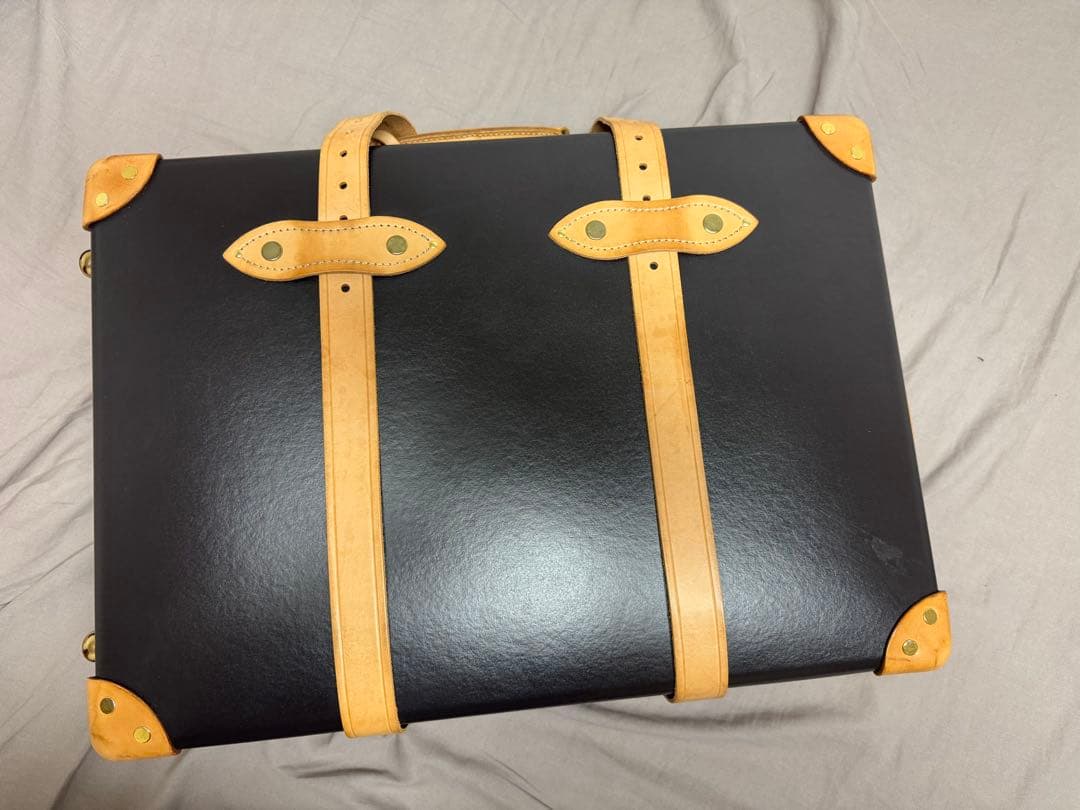 グローブトロッター黒レザーキャリーケース 中型